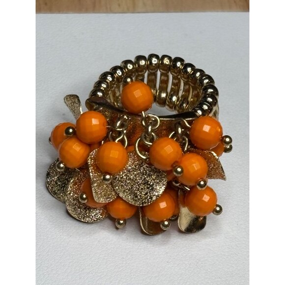 Retro Gold-Tone Stretch Ring With Orange Beads & Textured Discs - Picture 5 of 6